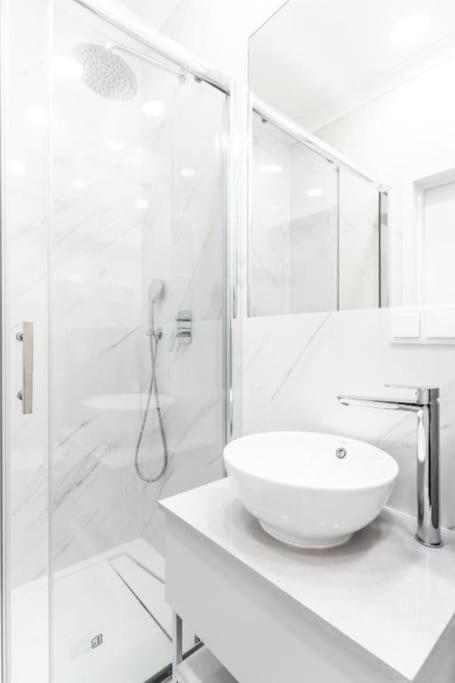ורשה Chic & Luxury Apartment By Mennica Residence מראה חיצוני תמונה